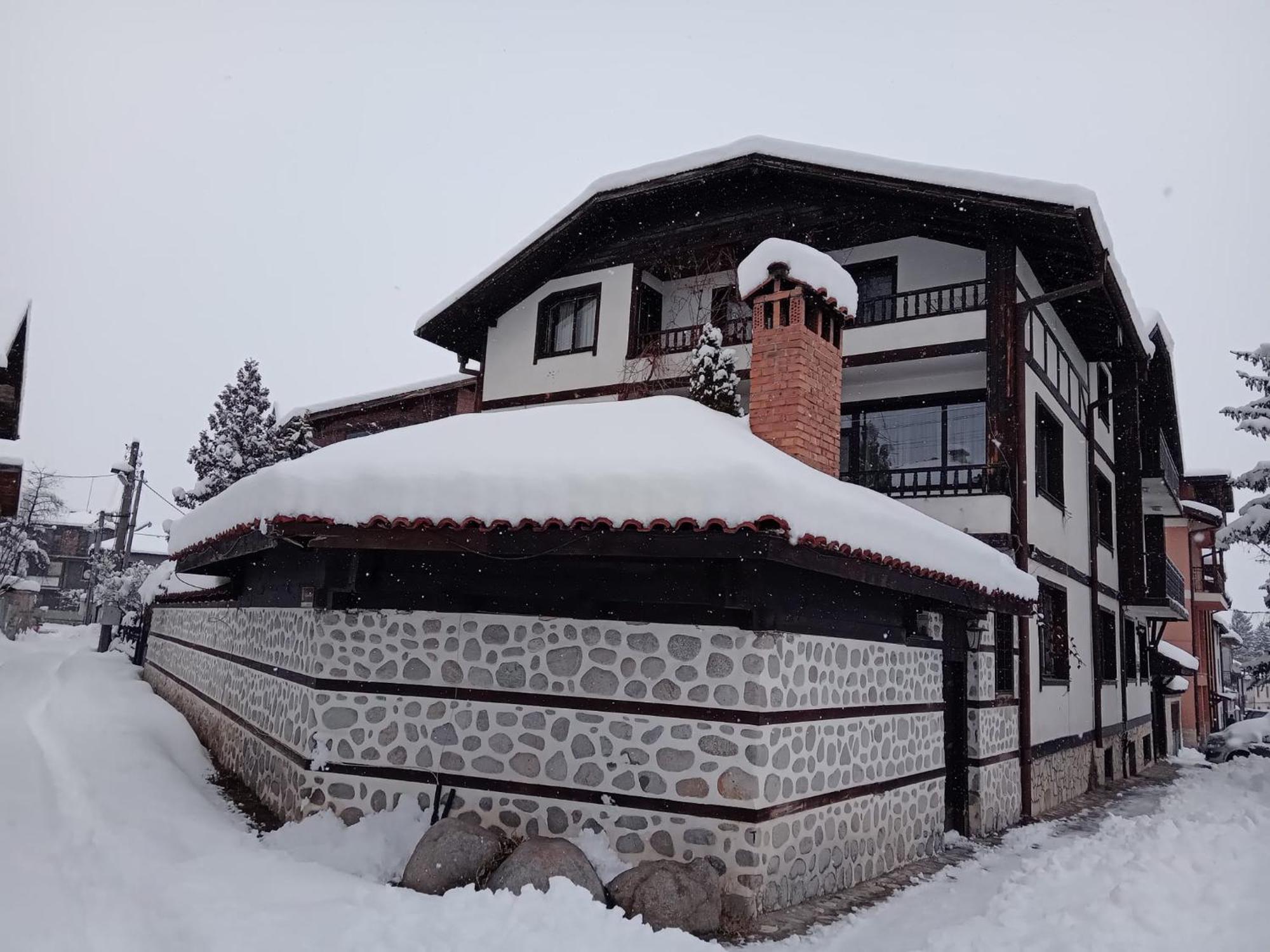 Къща За Гости Типик Bansko Ngoại thất bức ảnh