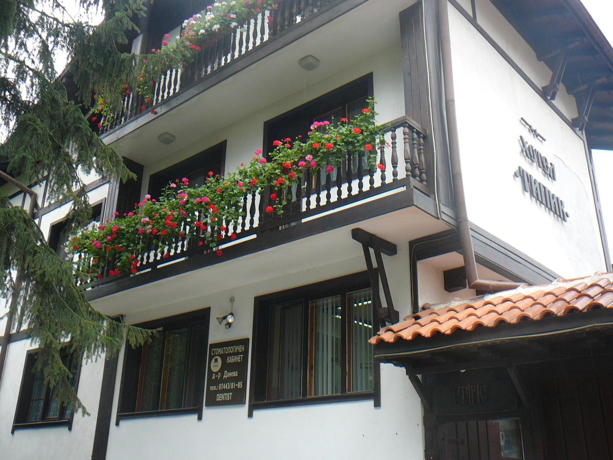 Къща За Гости Типик Bansko Ngoại thất bức ảnh